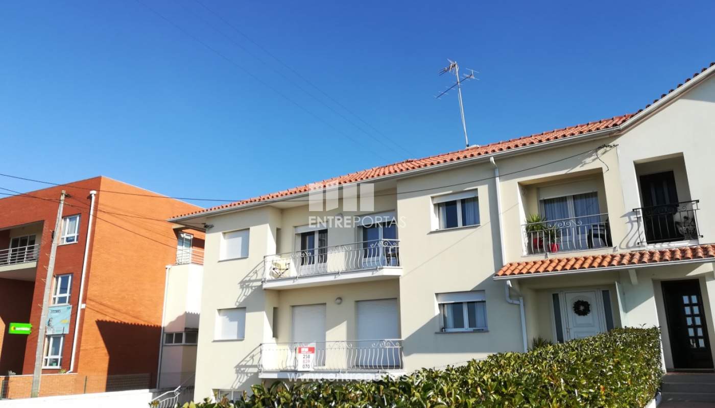 Andar Moradia T3 totalmente recuperado, Areosa, Viana do Castelo