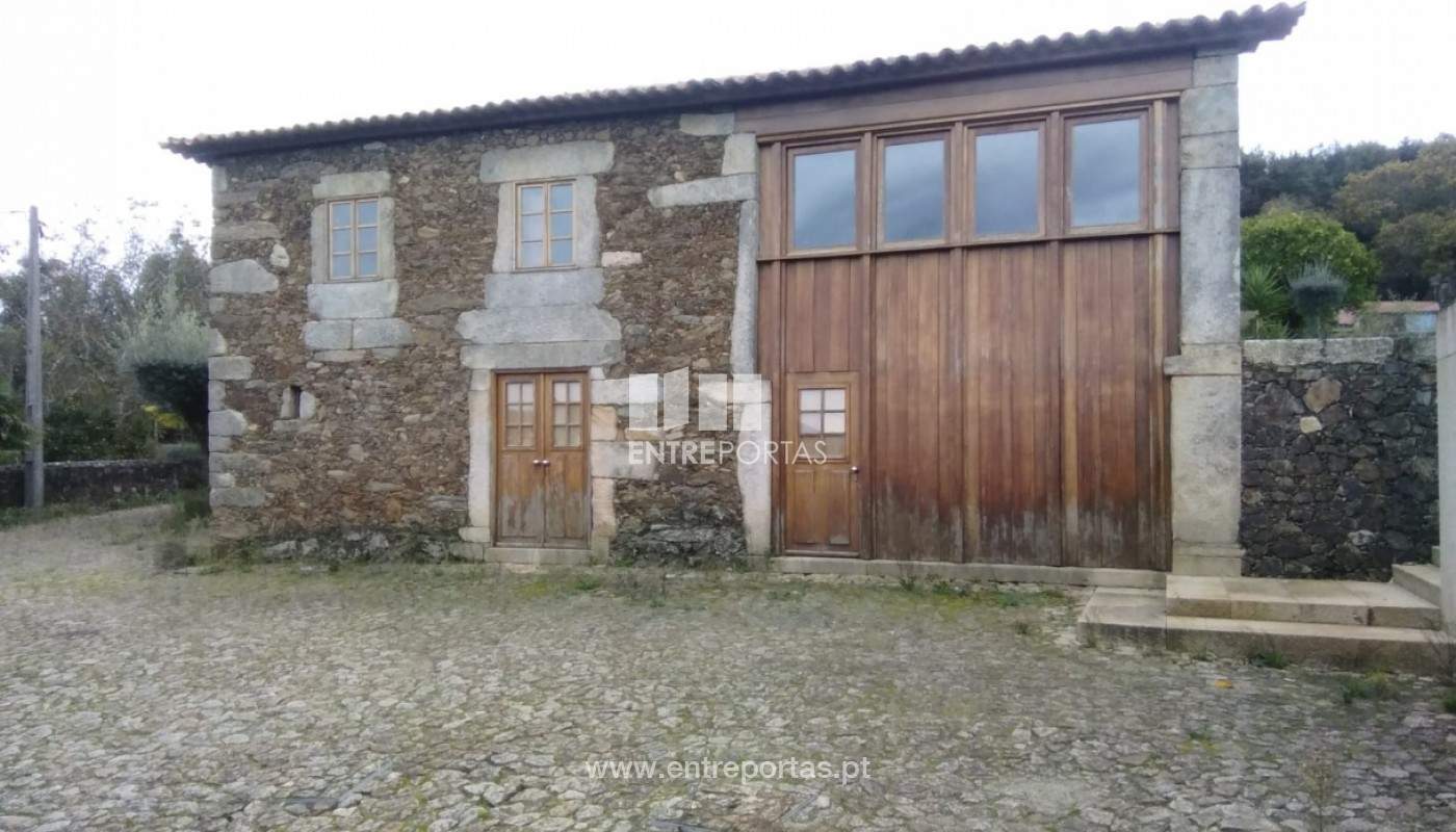 Venda de excelente moradia com piscina, Rebordões, Ponte de Lima