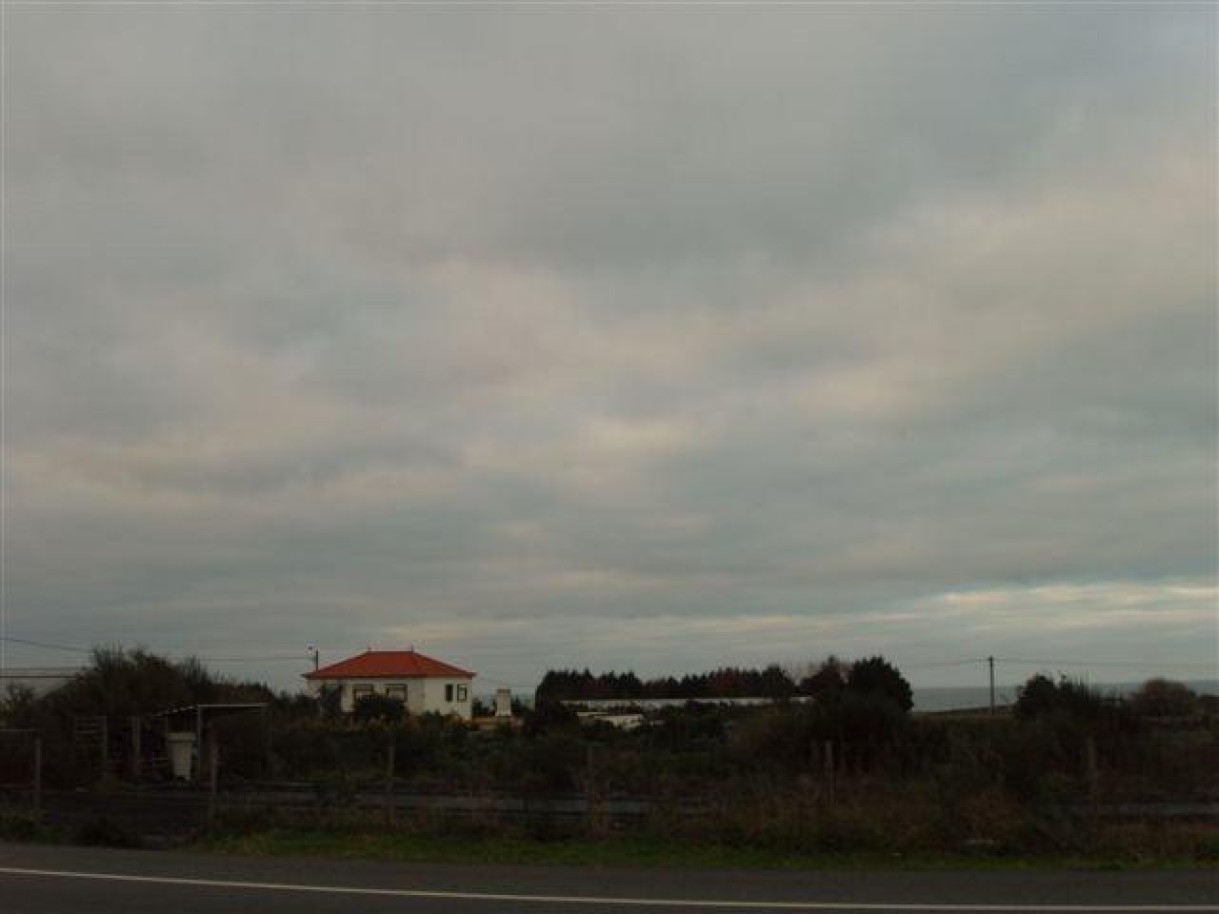 out-nov-2011-508jpg
