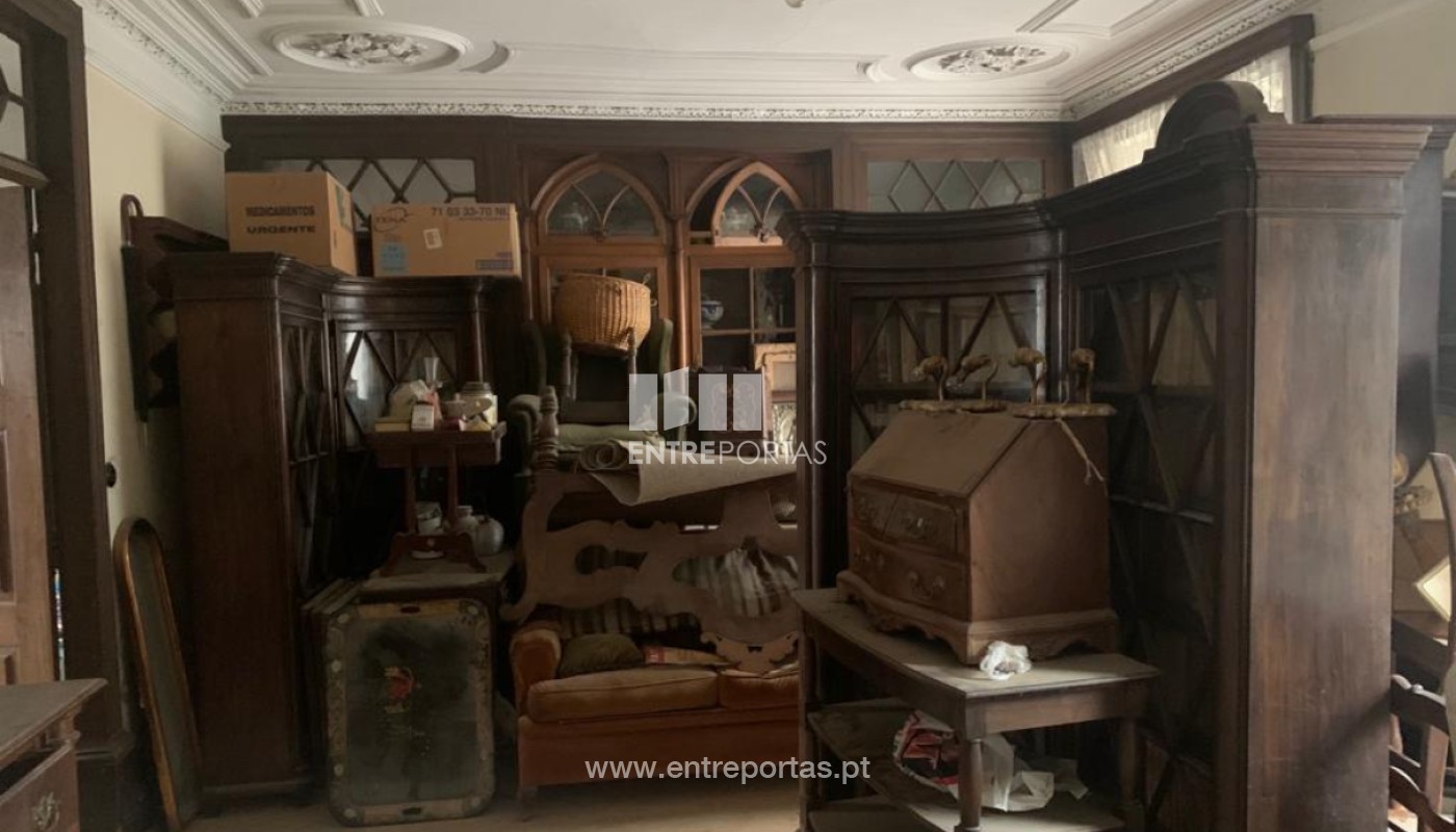 House in Roussas - Image 4