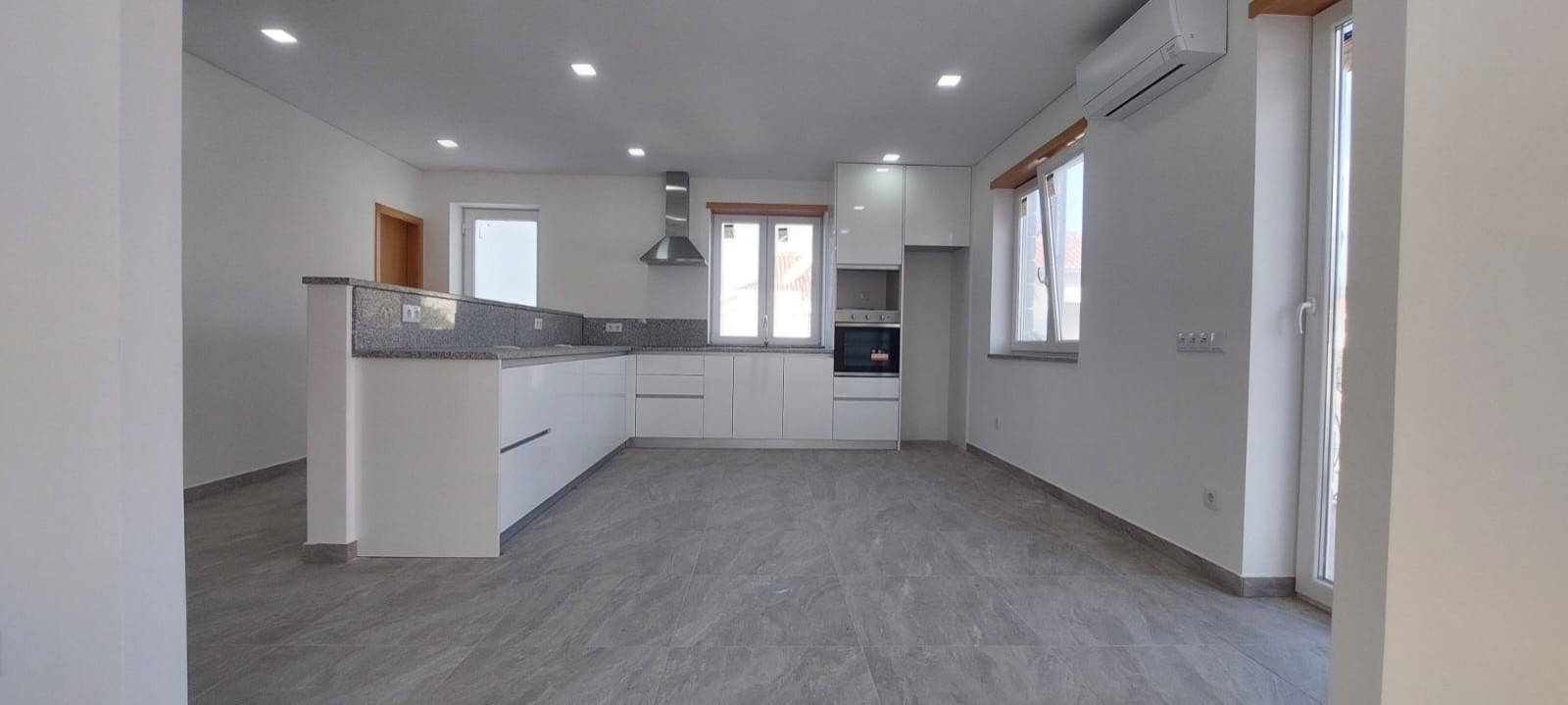 83706969-ec53-4ed7-bc81-f9e33229265cjpeg