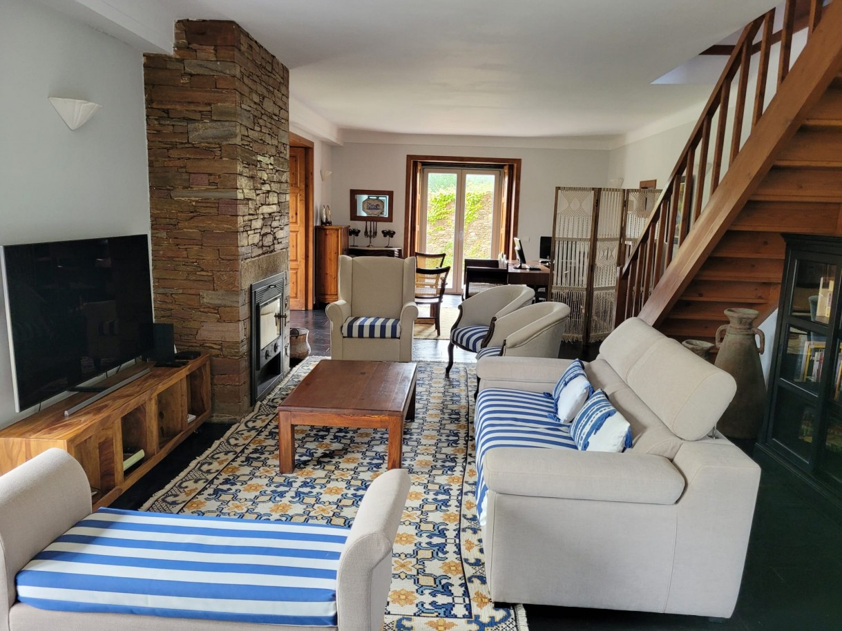 living-room-1jpg