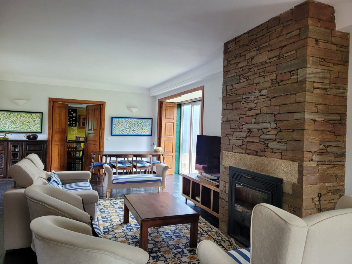 living-room-4jpg