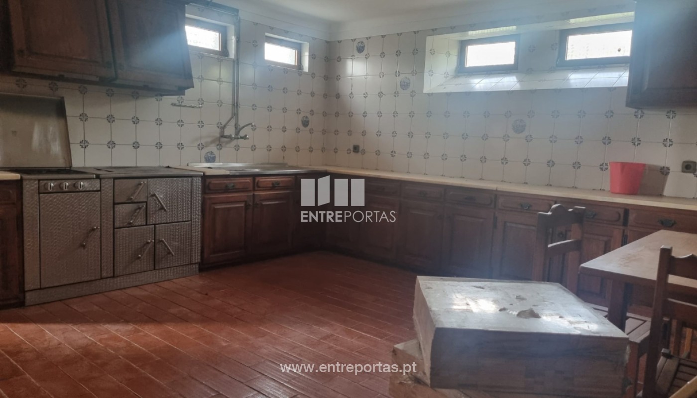 House in Lanhelas - Image 3