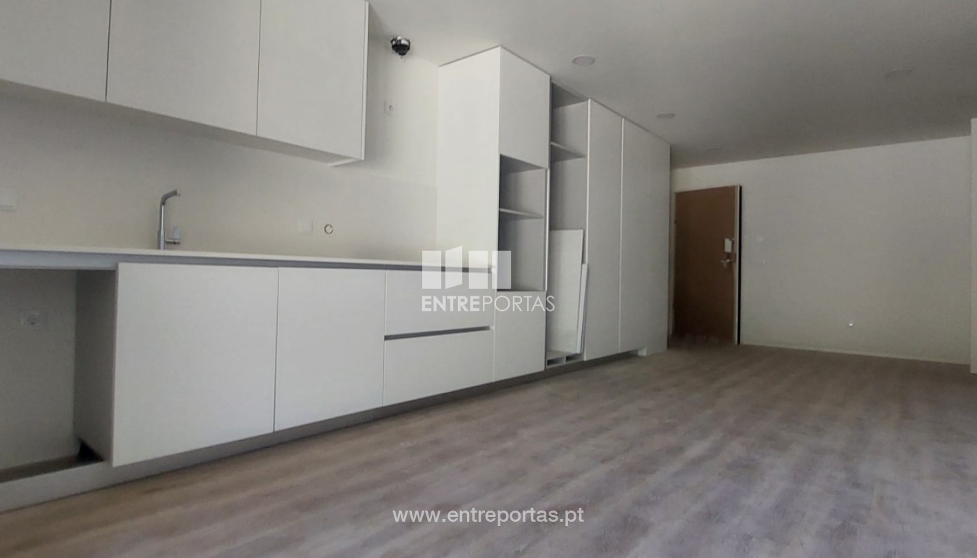 House in Ponte de Lima - Image 3