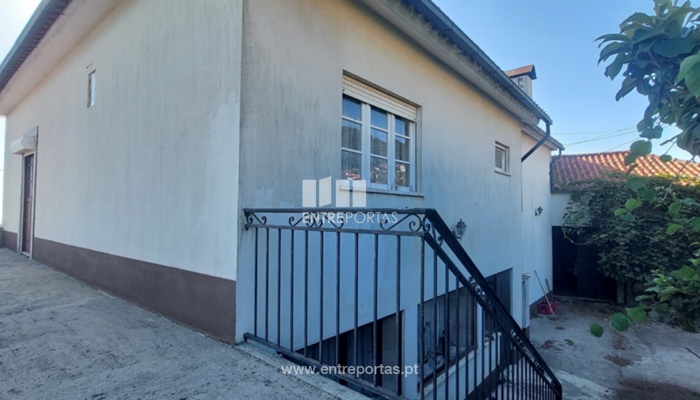 House in Areosa - Image 3