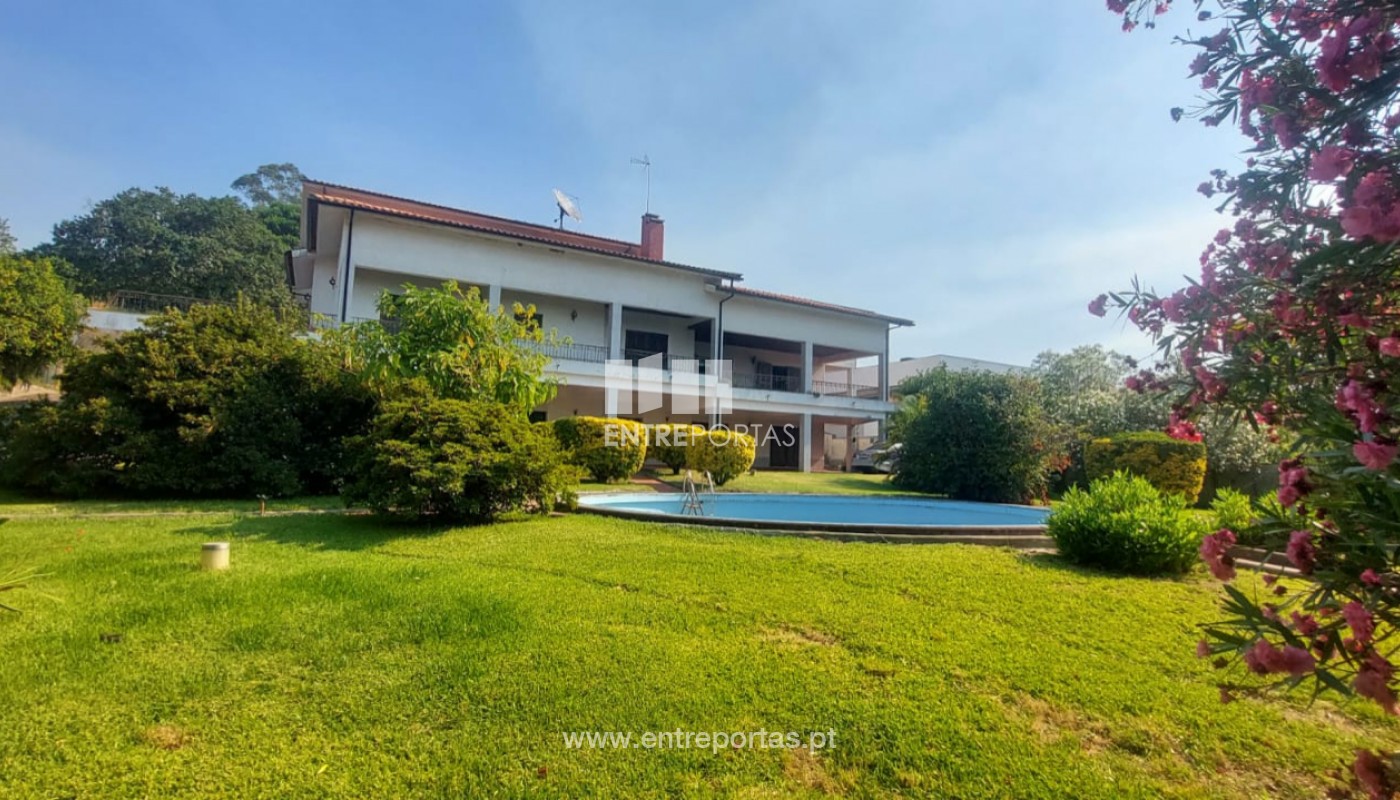 House in Viana do Castelo - Image 2