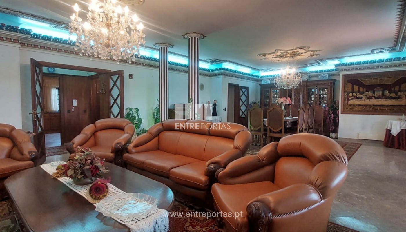 House in Viana do Castelo - Image 4