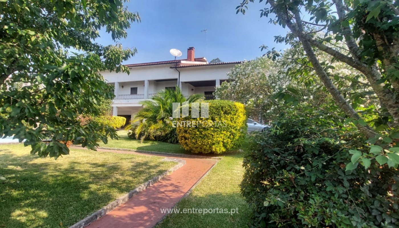 House in Viana do Castelo - Image 3