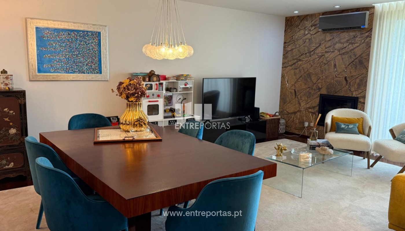 House in Meadela - view 1