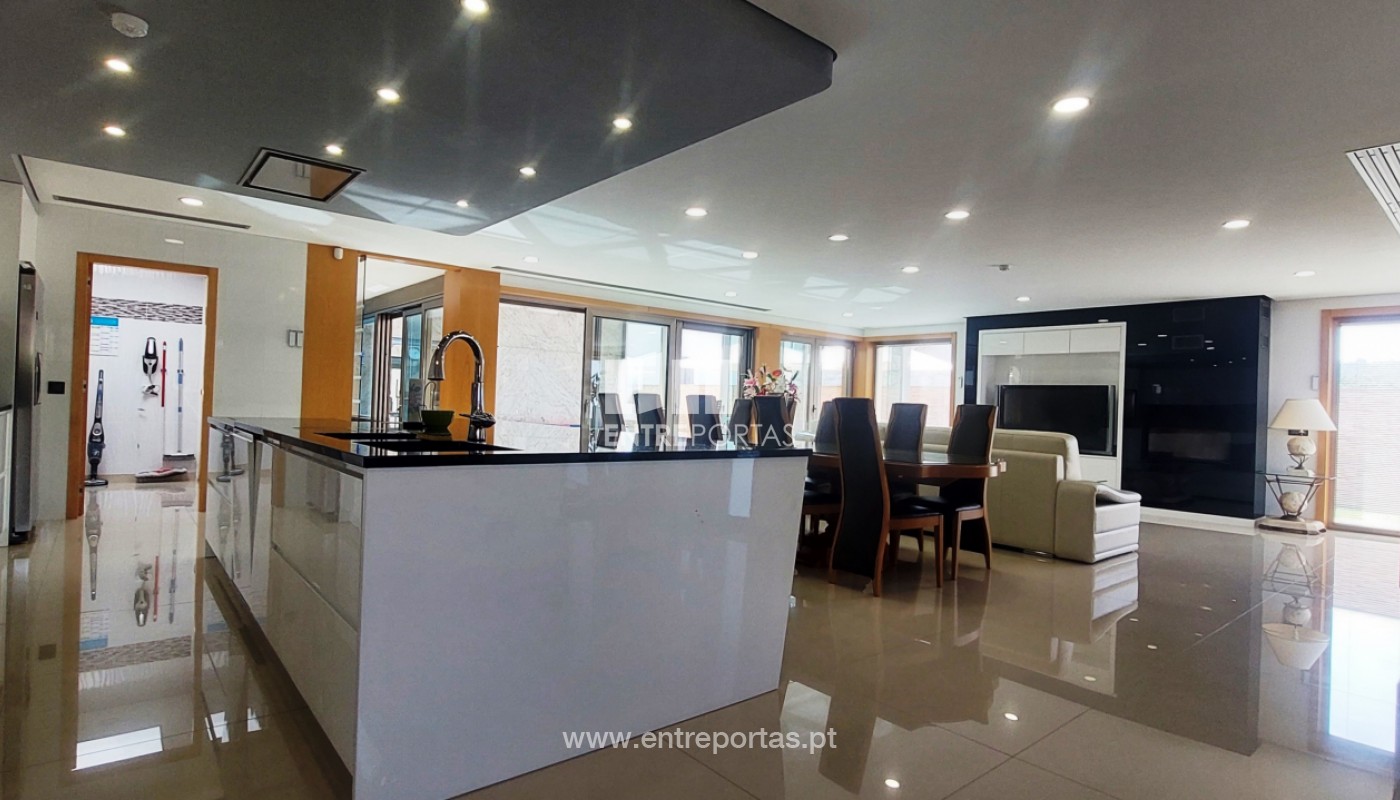 House in Viana do Castelo - Image 2