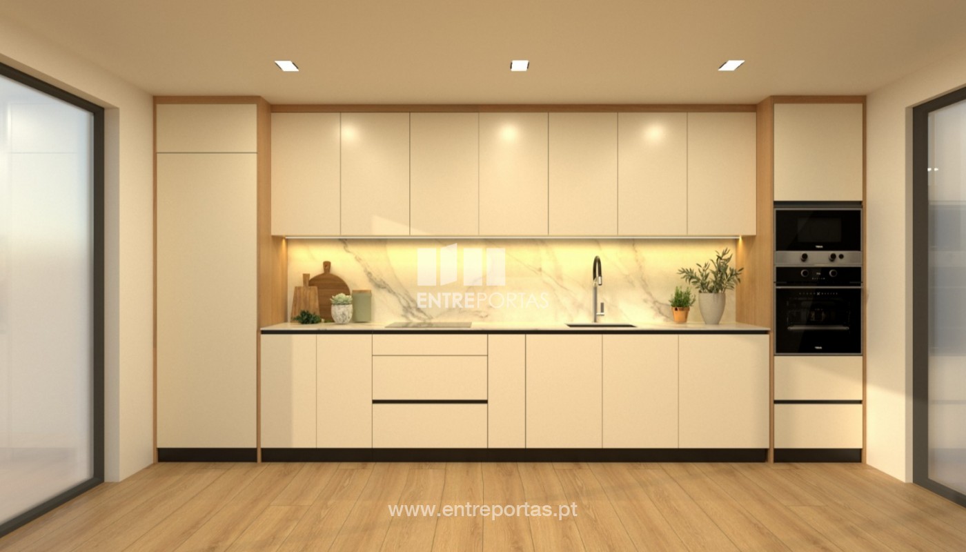 House in Portela - Image 2