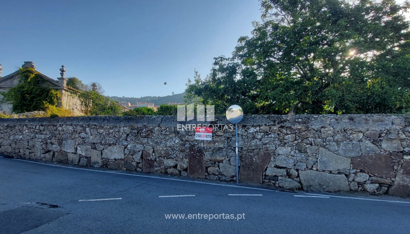 House in Areosa - view 1