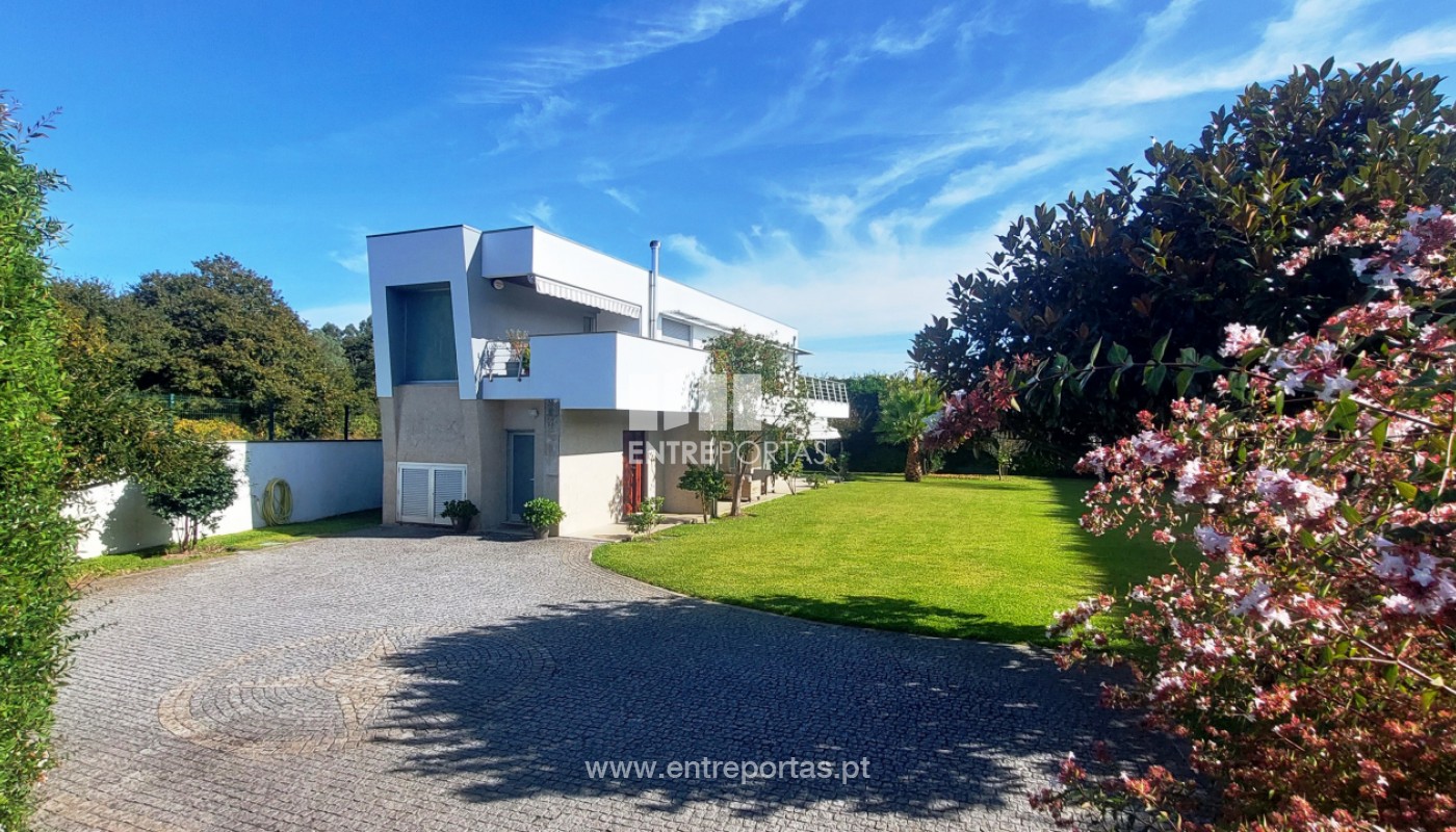 House in Anha - Image 2