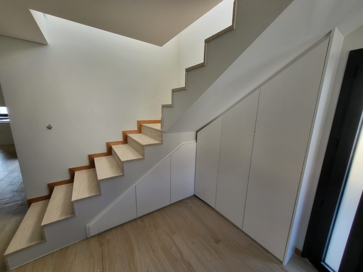 3e7a3de3-1d42-4f49-ab06-0db3e52302d3jpeg