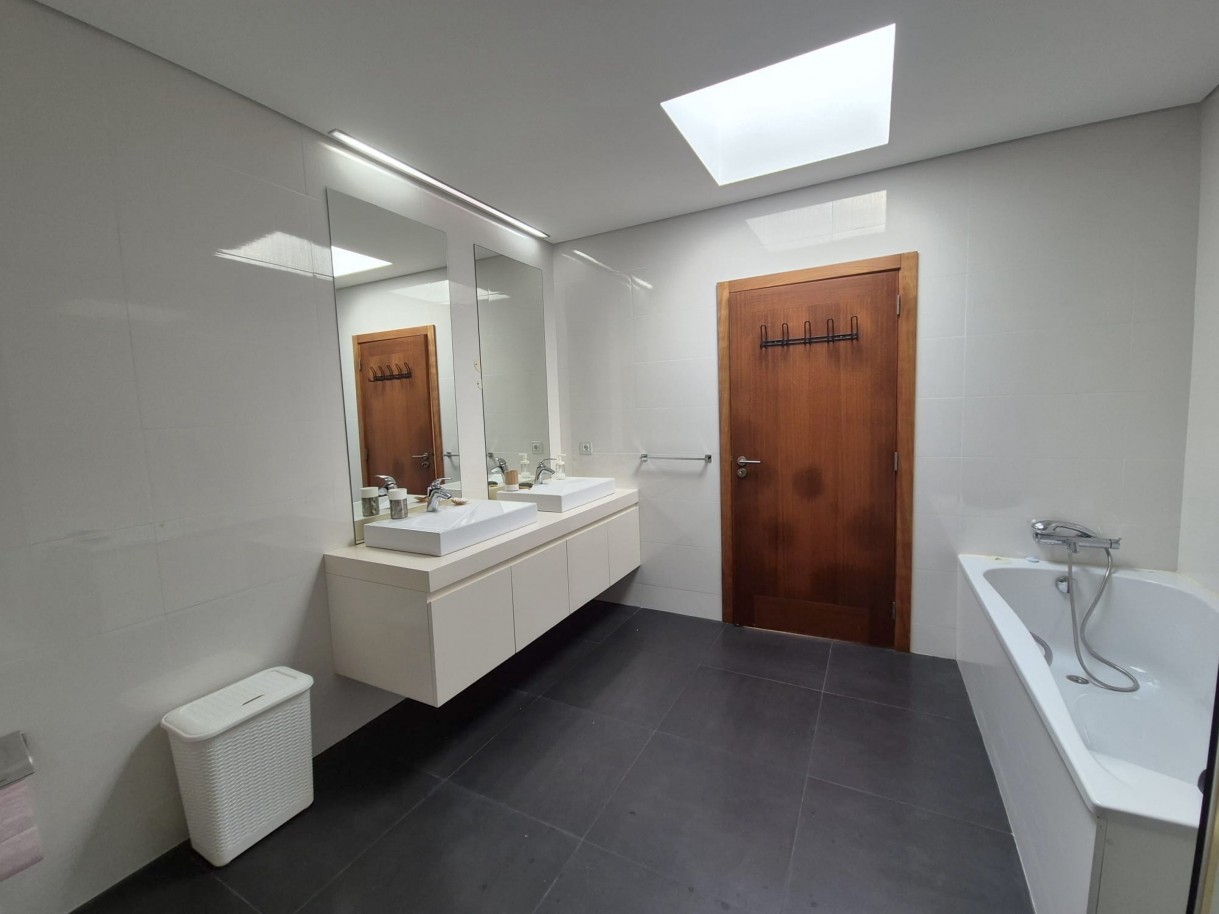 whatsapp-image-2025-10-14-at-162523-1jpeg