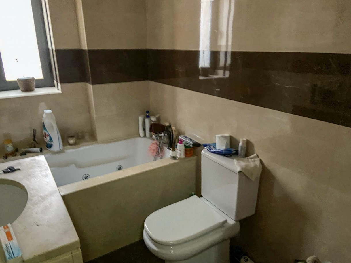 8-img-20251113-wa0030jpg