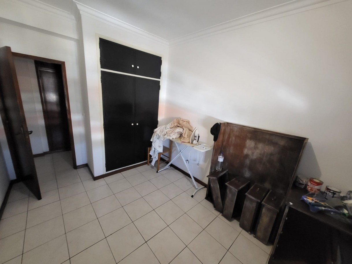 9b5ca9d4-a97d-42c5-afb7-e8207287fdbfjpeg