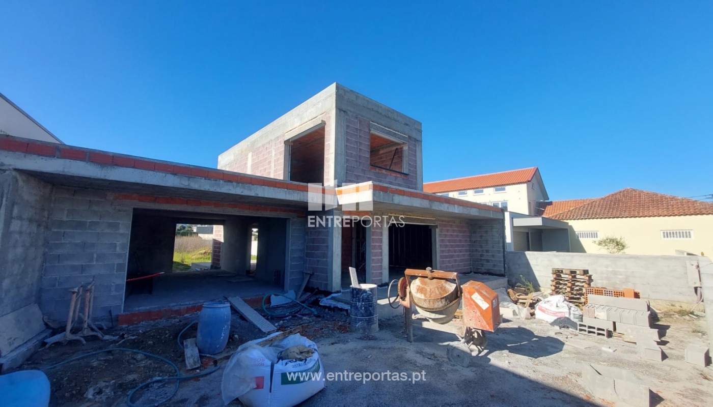 House in Viana do Castelo - Image 2