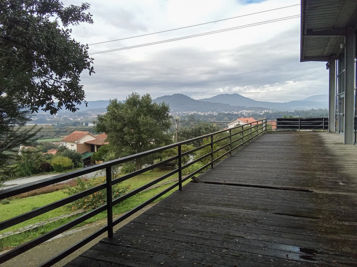 3-whatsapp-image-2025-12-02-at-13jpg