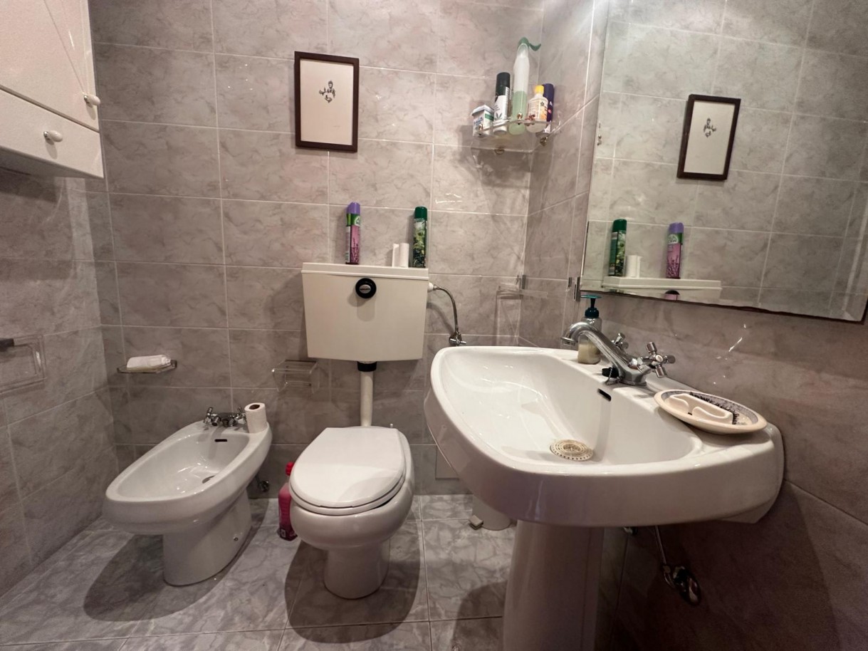 2fd51a3f-82fa-49be-a847-a80c14c07500jpeg