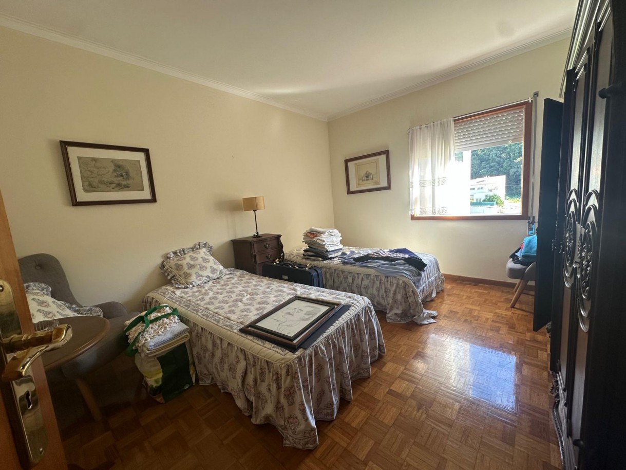 dc076b70-f5c2-4b2b-a644-7c728f8499b3jpeg