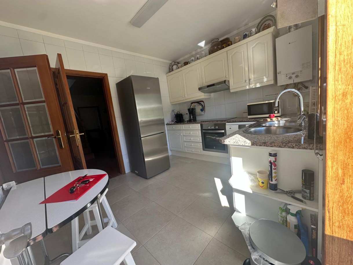 ff463eaa-b82a-4cbb-a95d-a20d2e19e225jpeg