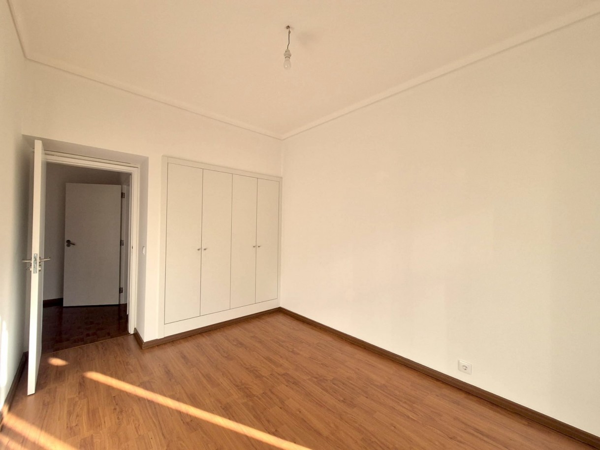 whatsapp-image-2025-11-26-at-154603-8jpeg