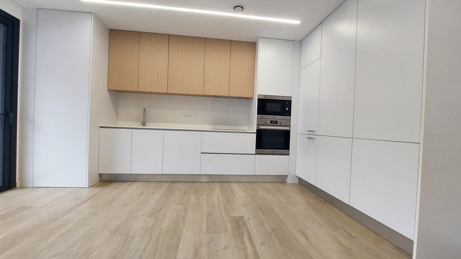 8-whatsapp-image-2026-01-08-at-12jpg