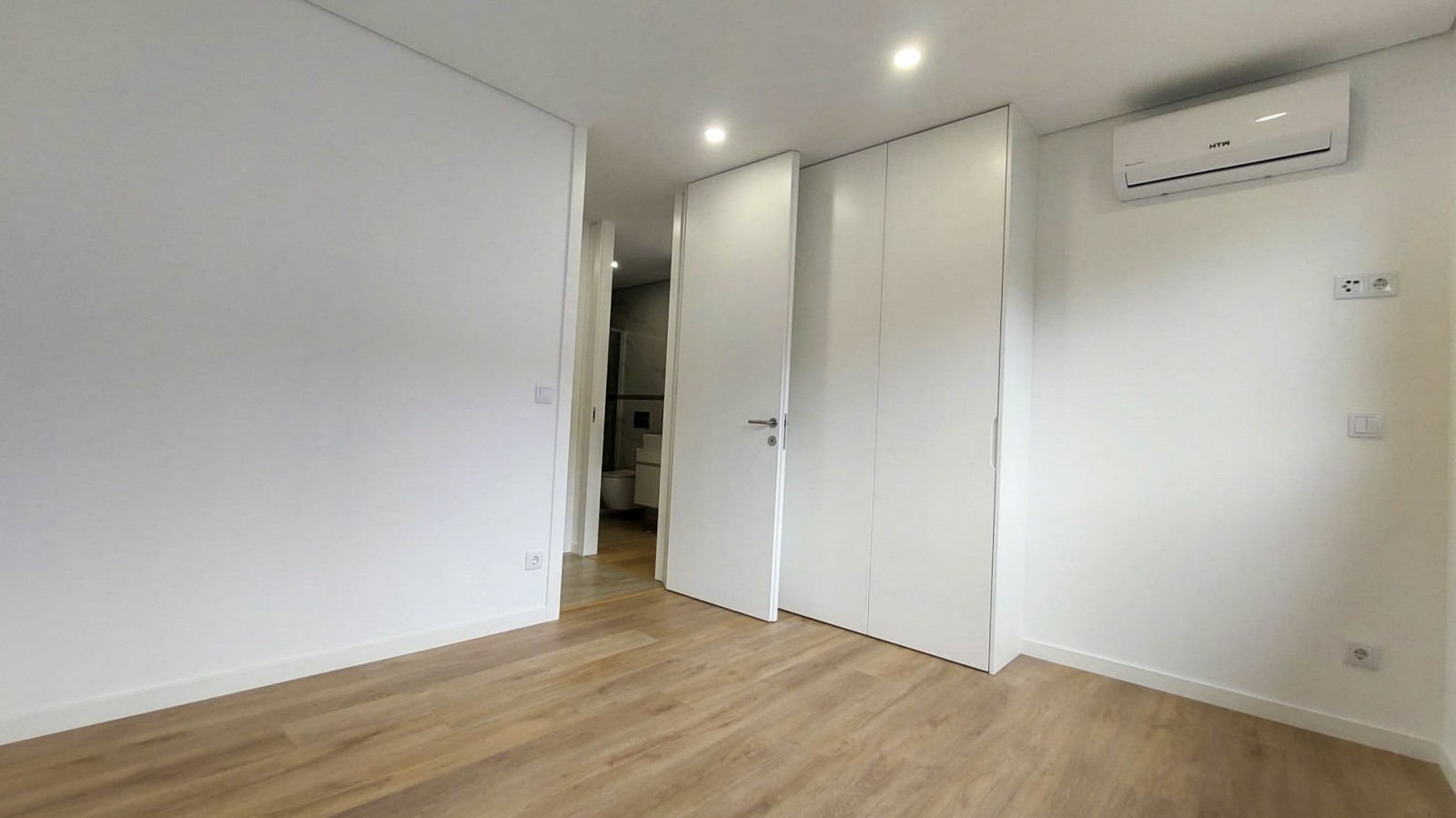 10-whatsapp-image-2026-01-08-at-12jpg