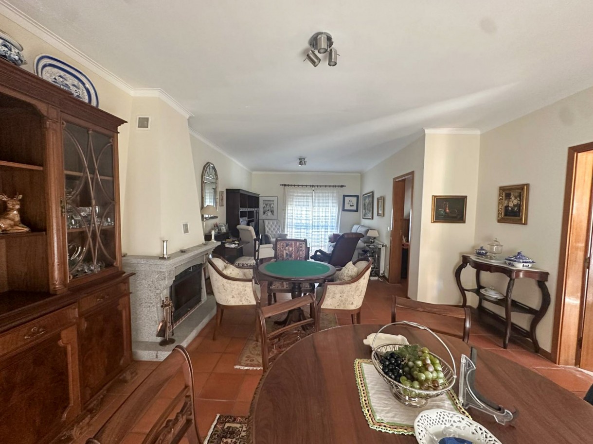 22-0c789201-1bb4-4346-913b-cb5482cc7c36jpg