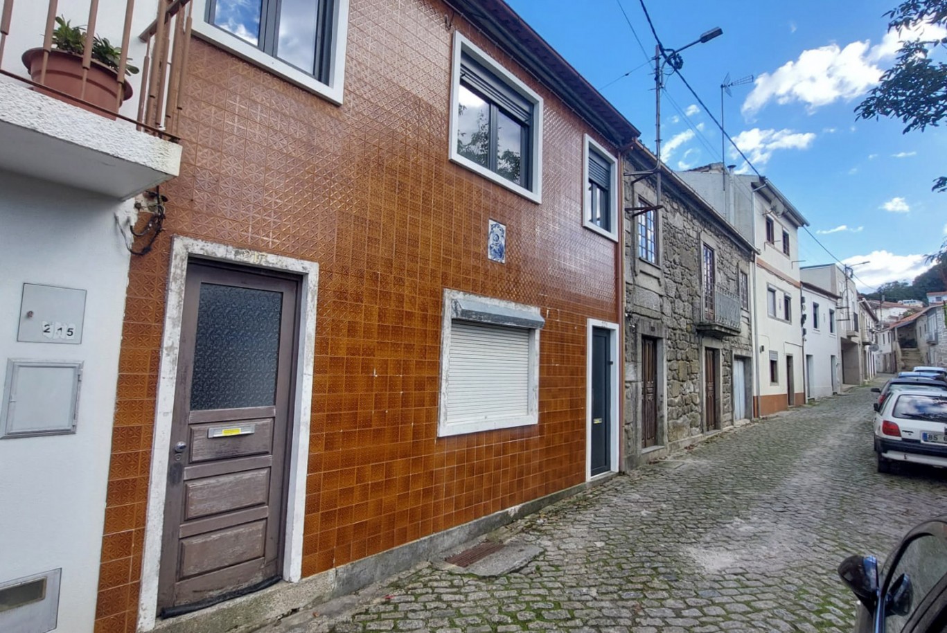 12-41a35b95-ce74-424a-9dd1-b079c8a512cdjpg