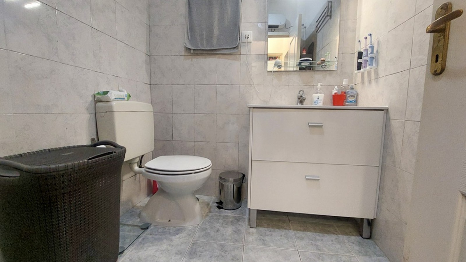 10-20260207-124756jpg