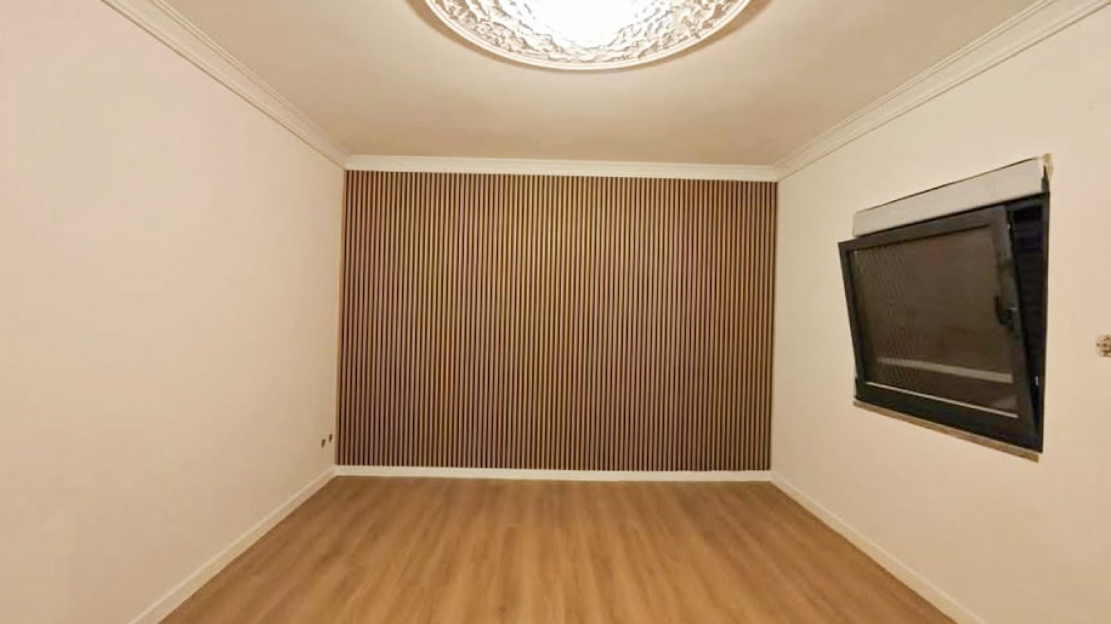 9-whatsapp-image-2026-02-19-at-13jpg