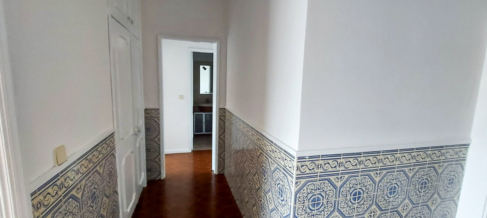 2-2731f61d-291f-4dcc-a9f1-9608c7e3e92cjpg