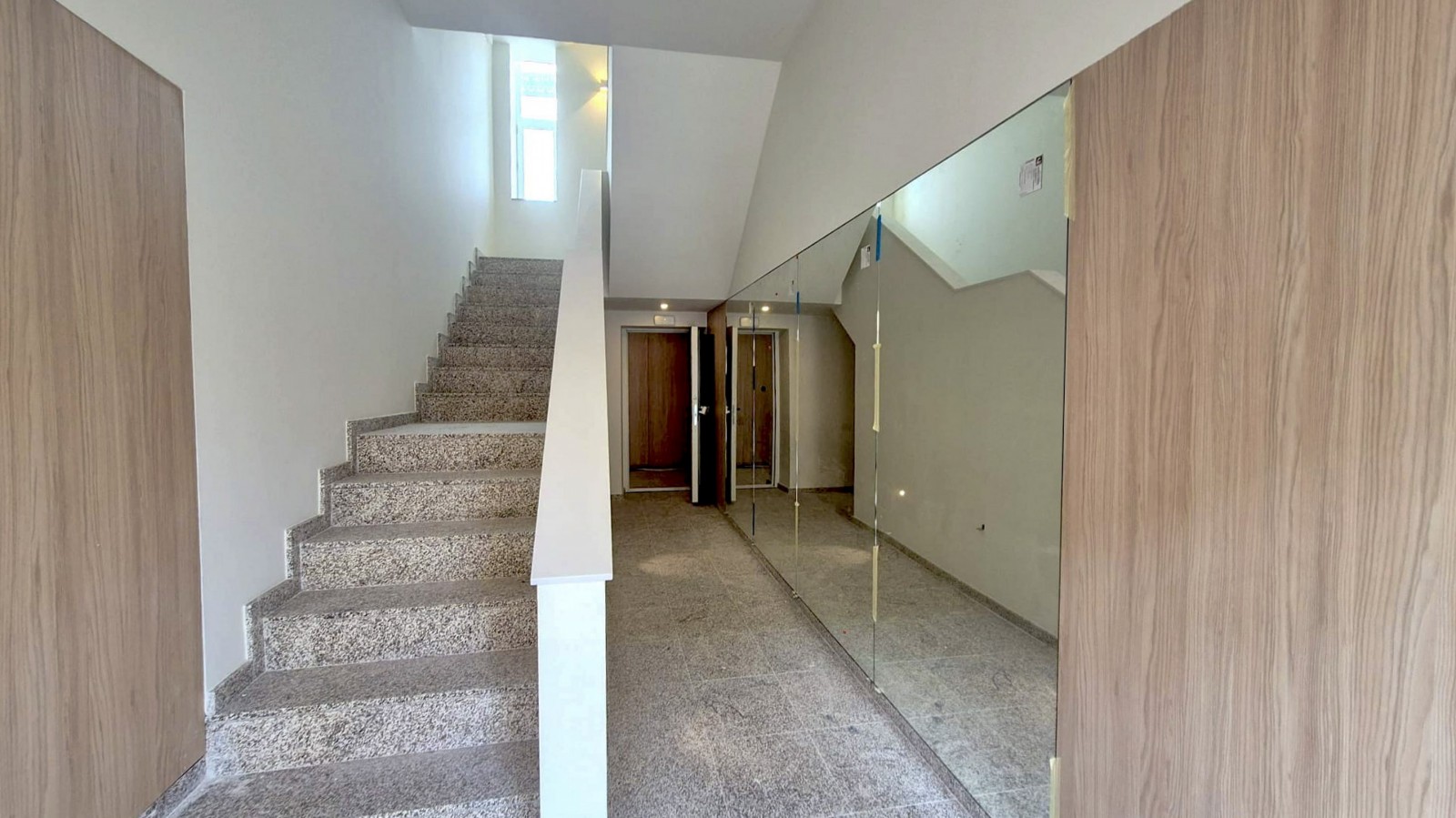 21-whatsapp-image-2026-02-20-at-14jpg