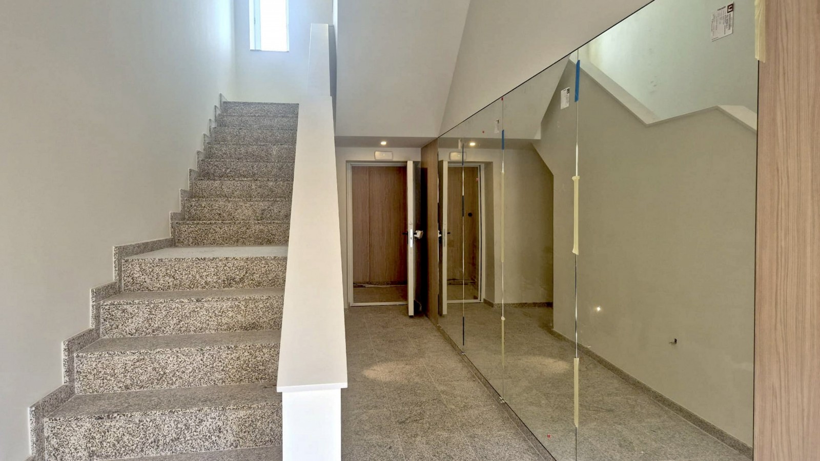 27-whatsapp-image-2026-02-20-at-14jpg