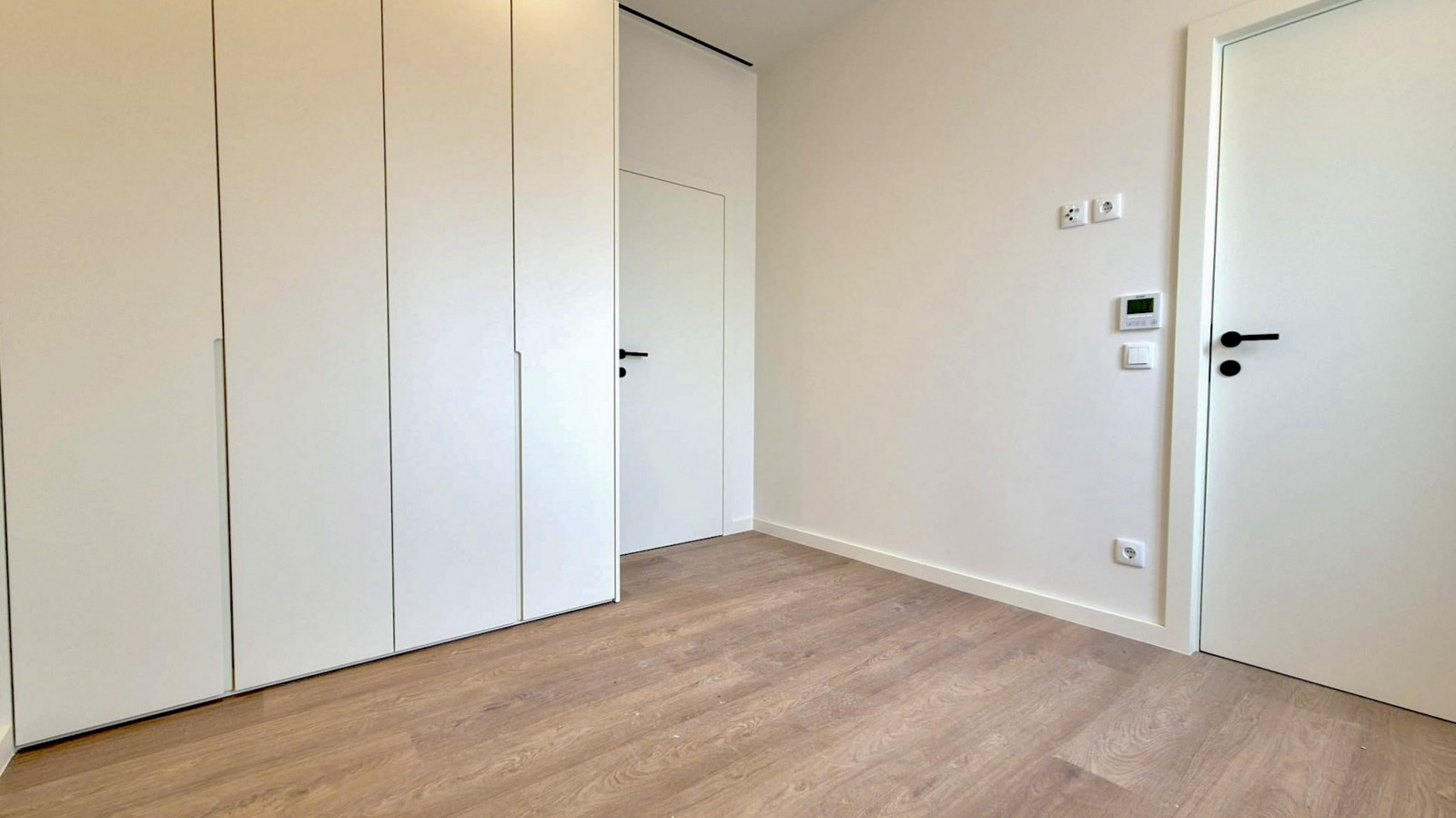 1-whatsapp-image-2026-02-20-at-14jpg