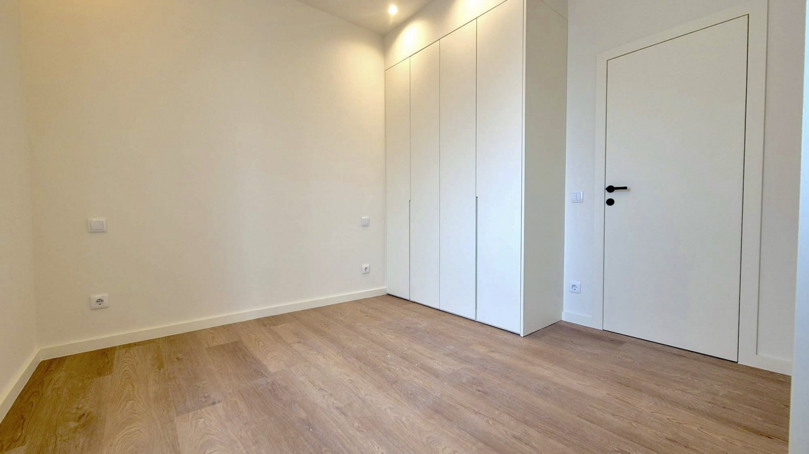 2-whatsapp-image-2026-02-20-at-14jpg