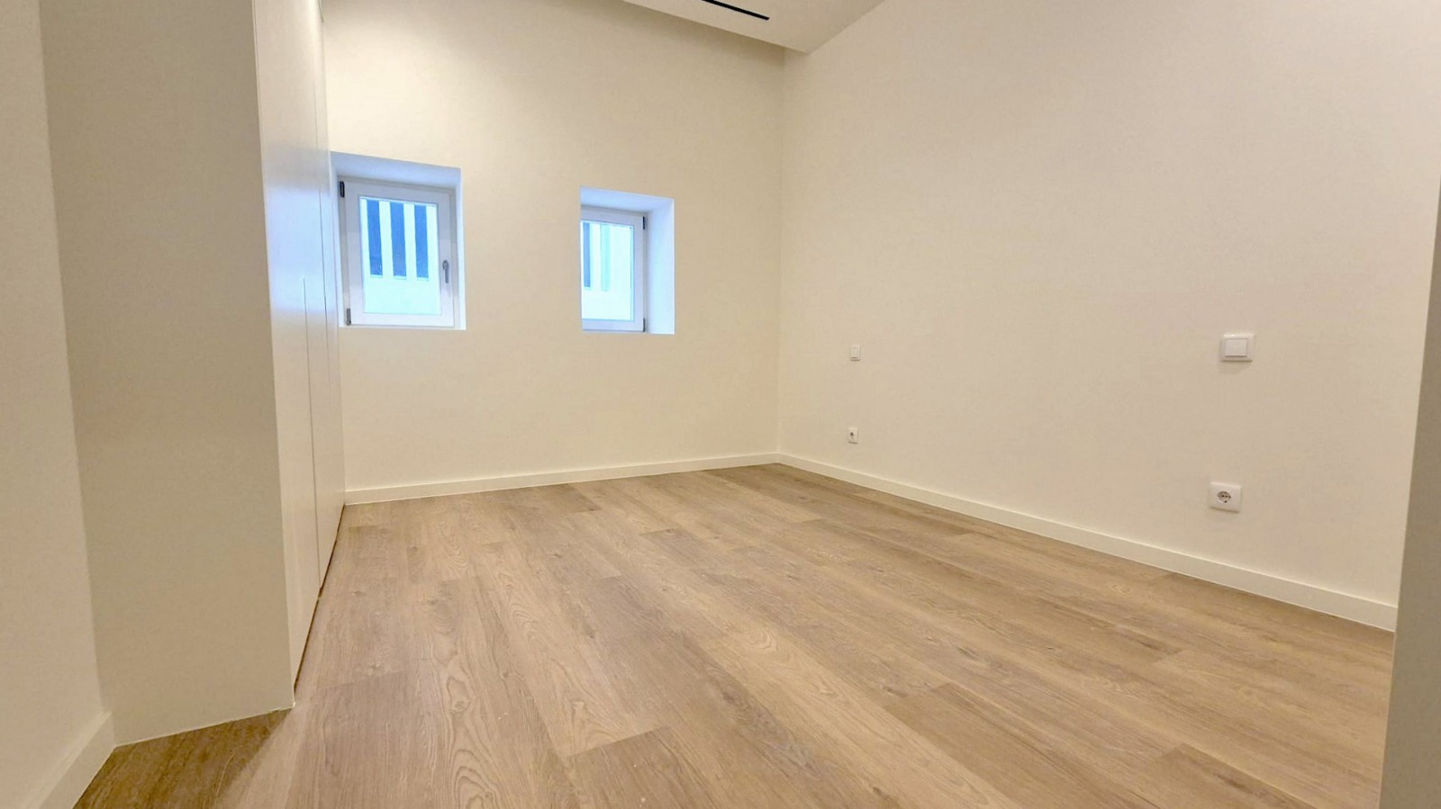 18-whatsapp-image-2026-02-20-at-14jpg