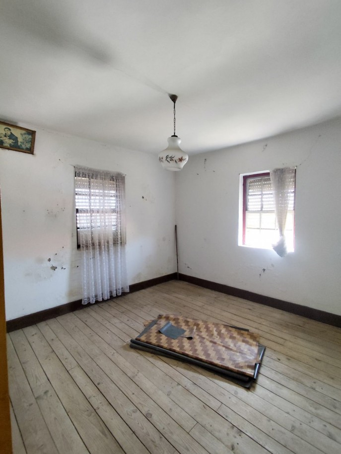 16-6b837b3f-a18a-4aad-850e-daca347b6ae5jpg