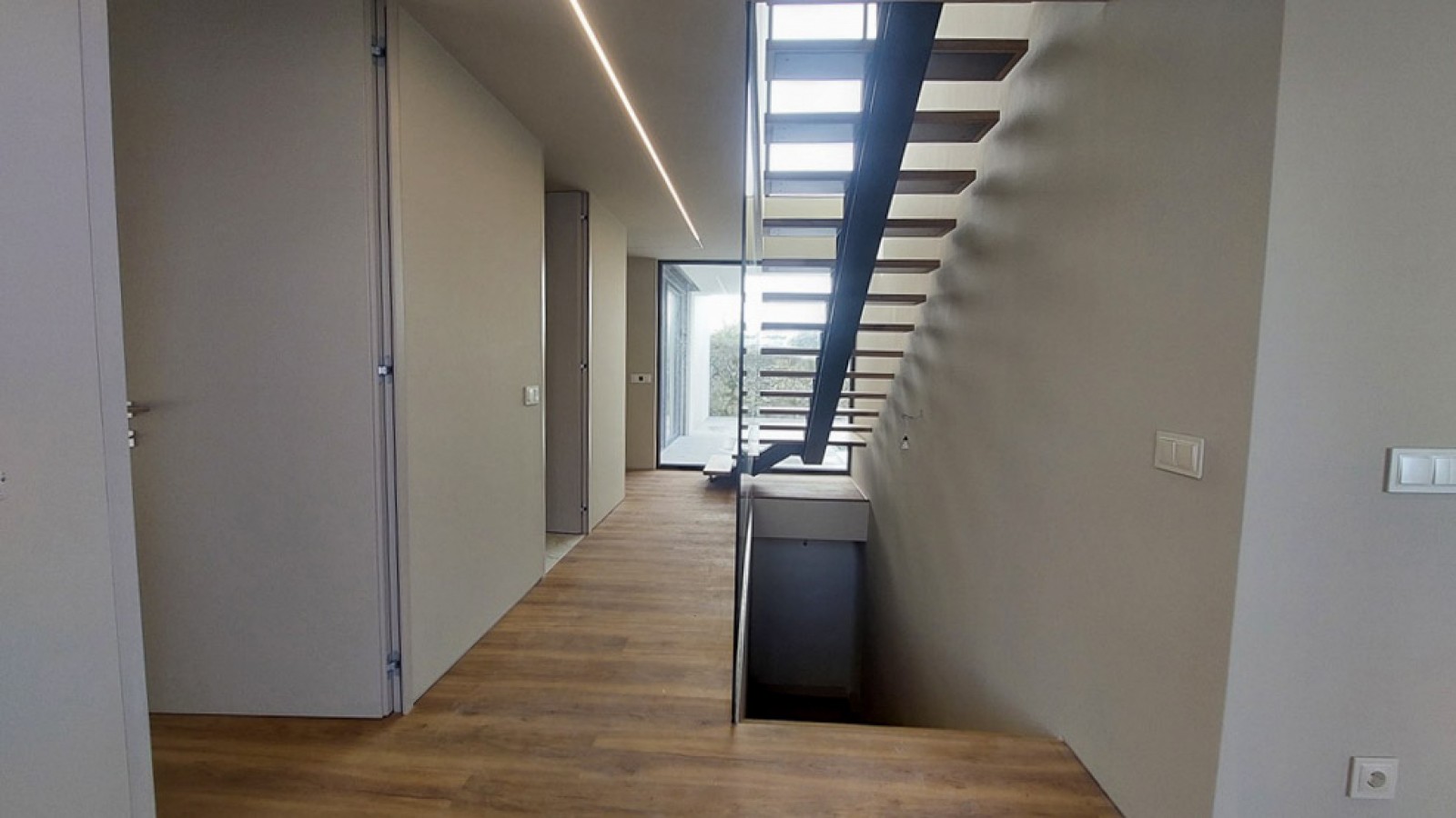 8-20260303-104223jpg