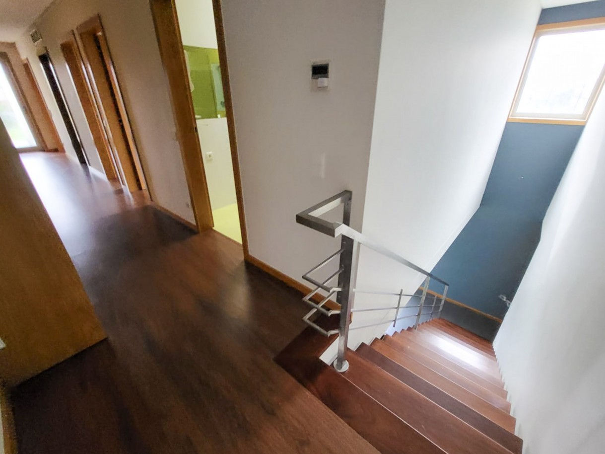 12-whatsapp-image-2026-03-04-at-16jpg