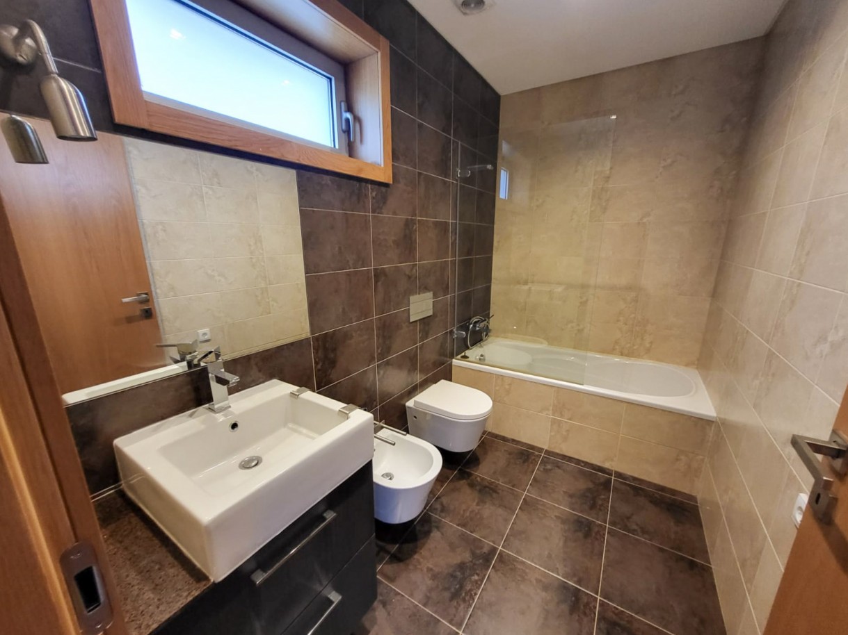 26-whatsapp-image-2026-03-04-at-16jpg