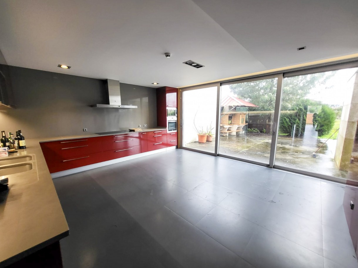 30-whatsapp-image-2026-03-04-at-16jpg