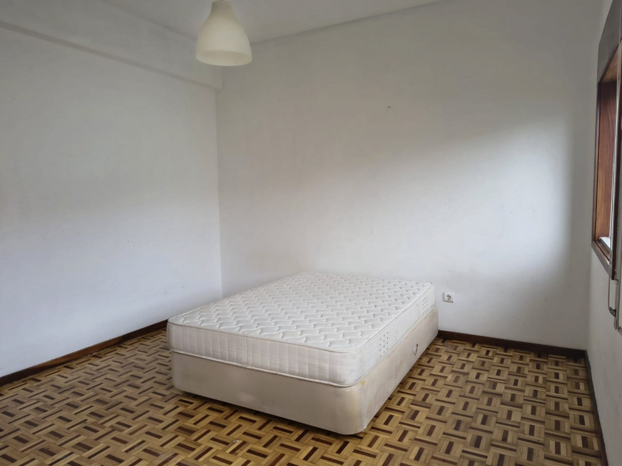 4-cf52cc85-d060-47e1-a00a-67c2eb5a7985jpg