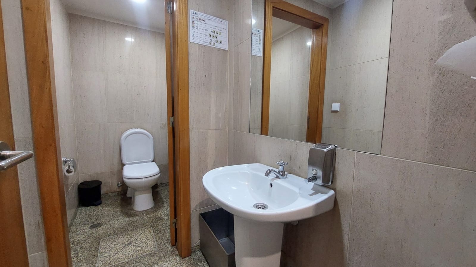 50a9c8b3-22c1-4a84-8cff-5649918e4998jpeg