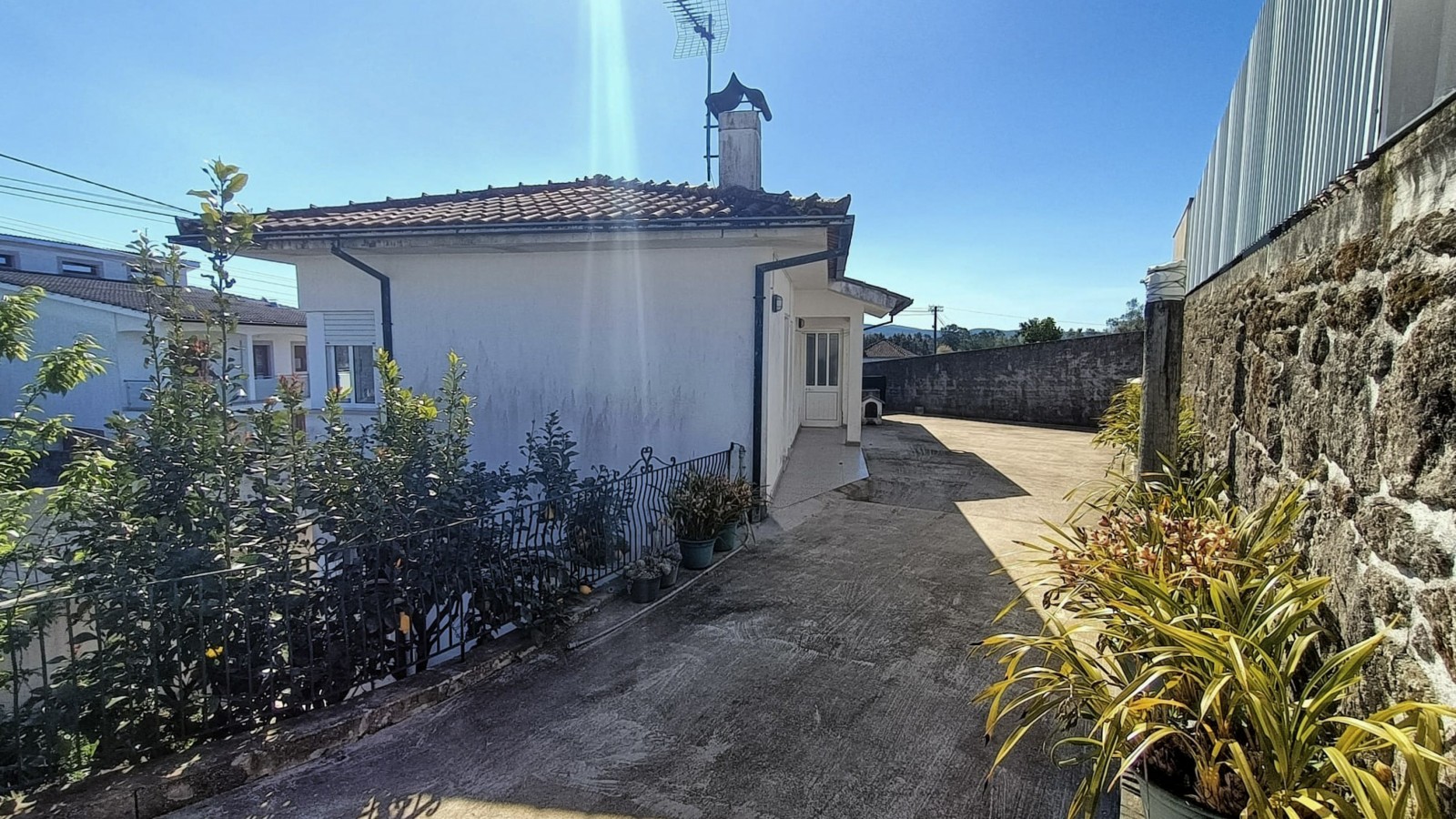 5-f608bd03-99a1-44c1-8ac3-a8671962a17bjpg