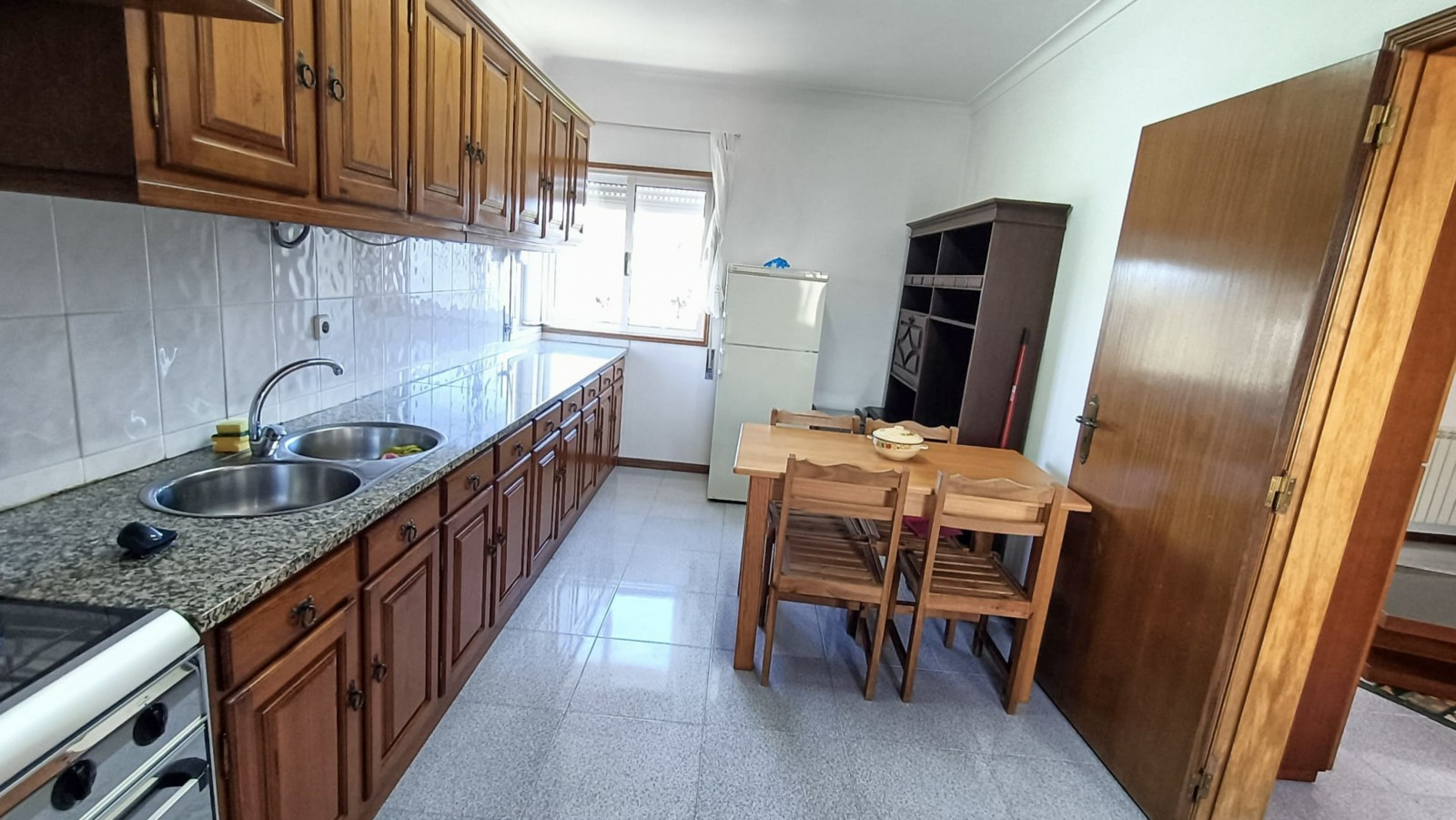 13-afa3003b-43b4-49ff-8092-54a6f573c91ejpg