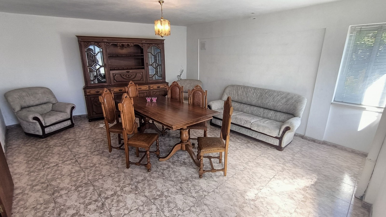 19-720ea39d-72d4-4d78-a971-217dd709ba6cjpg